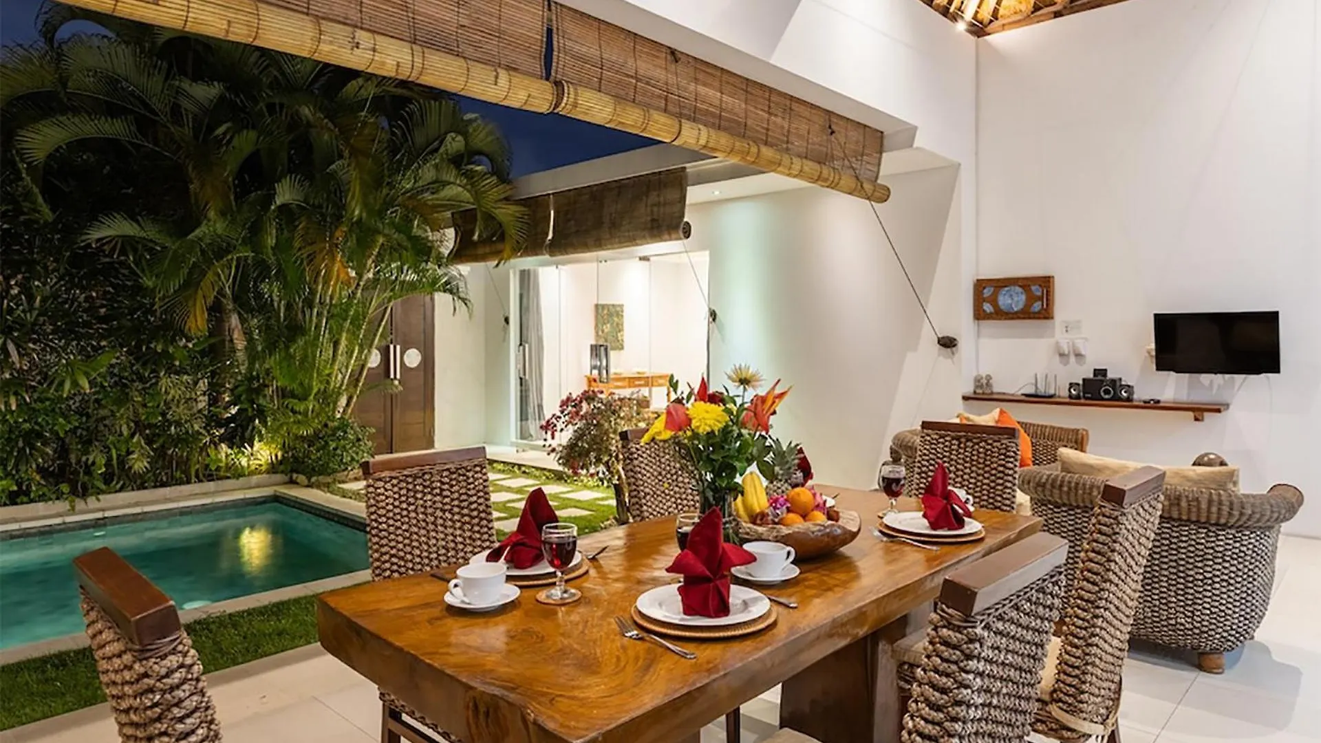 Villa Lotus By Optimum Bali Villas Seminyak  Indonesia