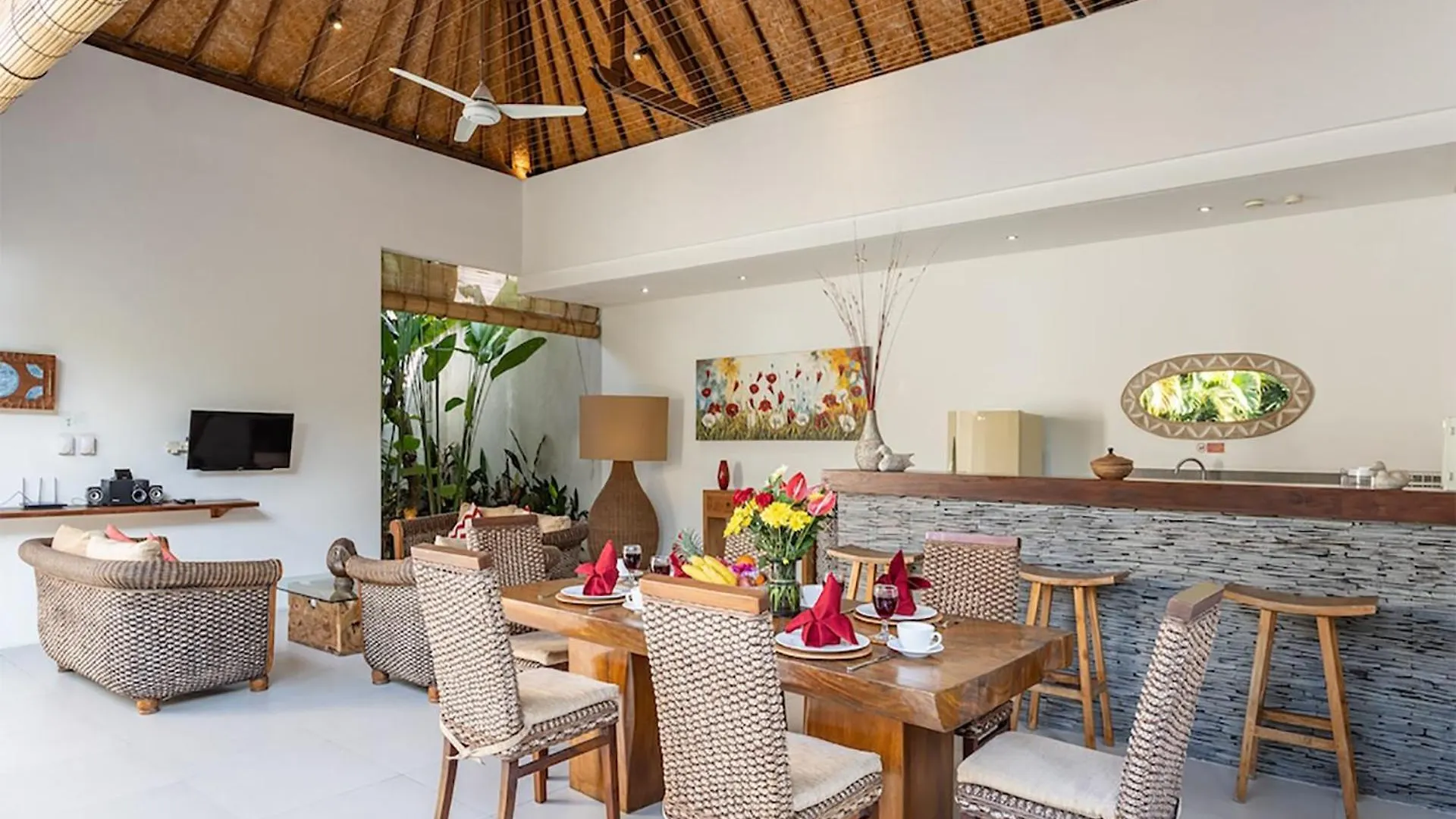 Villa Lotus By Optimum Bali Villas Seminyak  Seminyak (Bali)