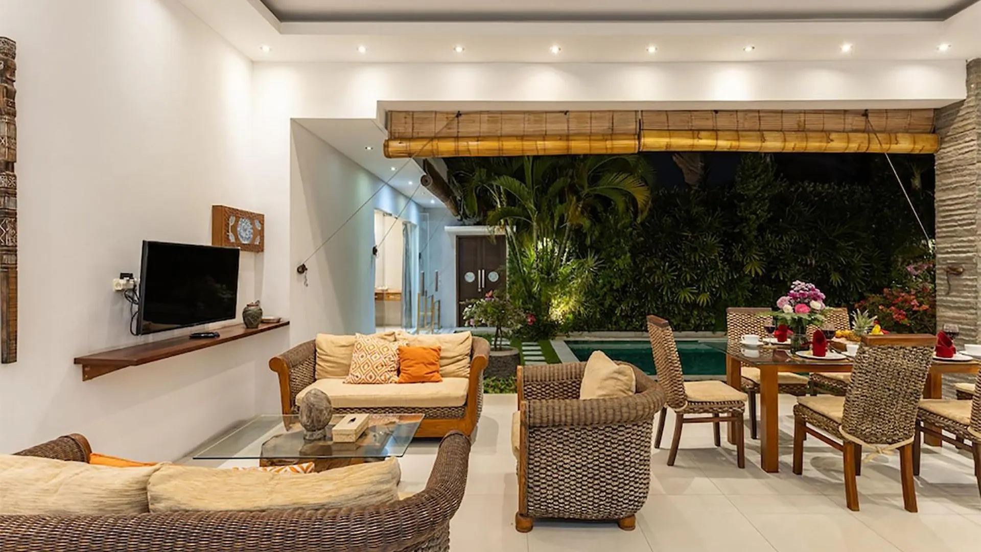 Villa Lotus By Optimum Bali Villas Seminyak