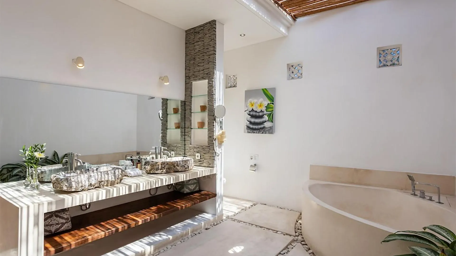 Villa Lotus By Optimum Bali Villas Seminyak