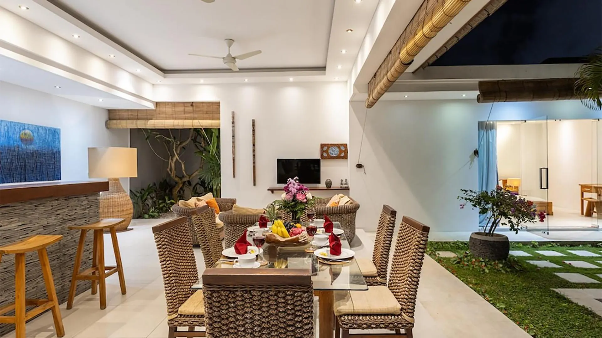 Villa Lotus By Optimum Bali Villas Seminyak  Indonesia