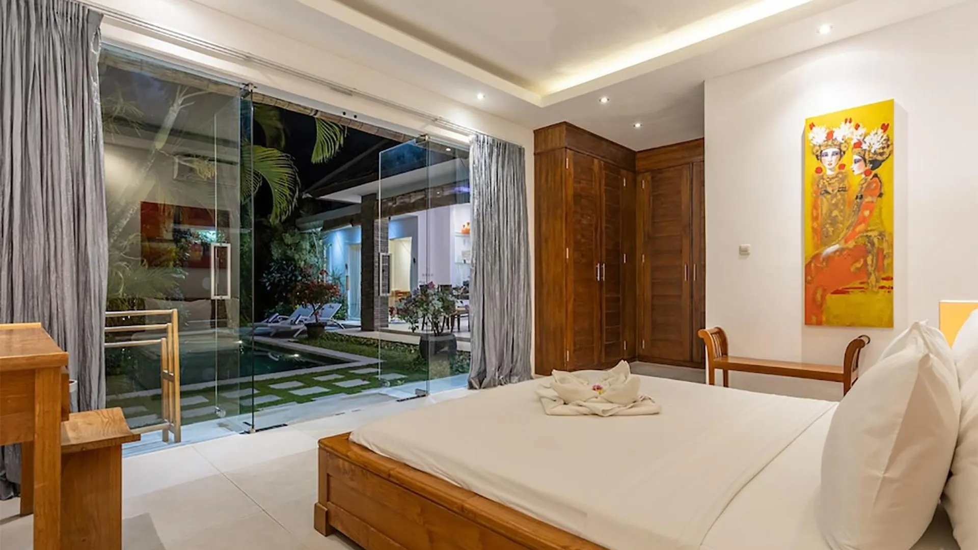 Villa Lotus By Optimum Bali Villas Seminyak  Indonesia